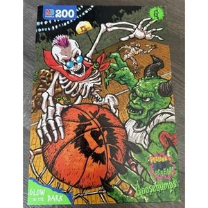 Goosebumps Curly Glow In the Dark 200 Piece Puzzle 1996 Milton Bradley Complete